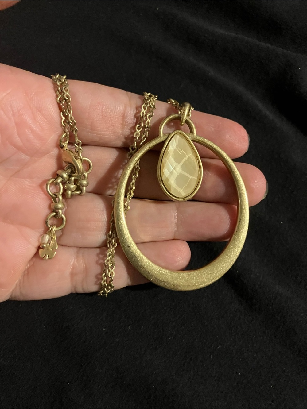 Lucky Brand Gold-Tone Circle Pendant Necklace with Coral Teardrop Stone - Picture 3 of 5